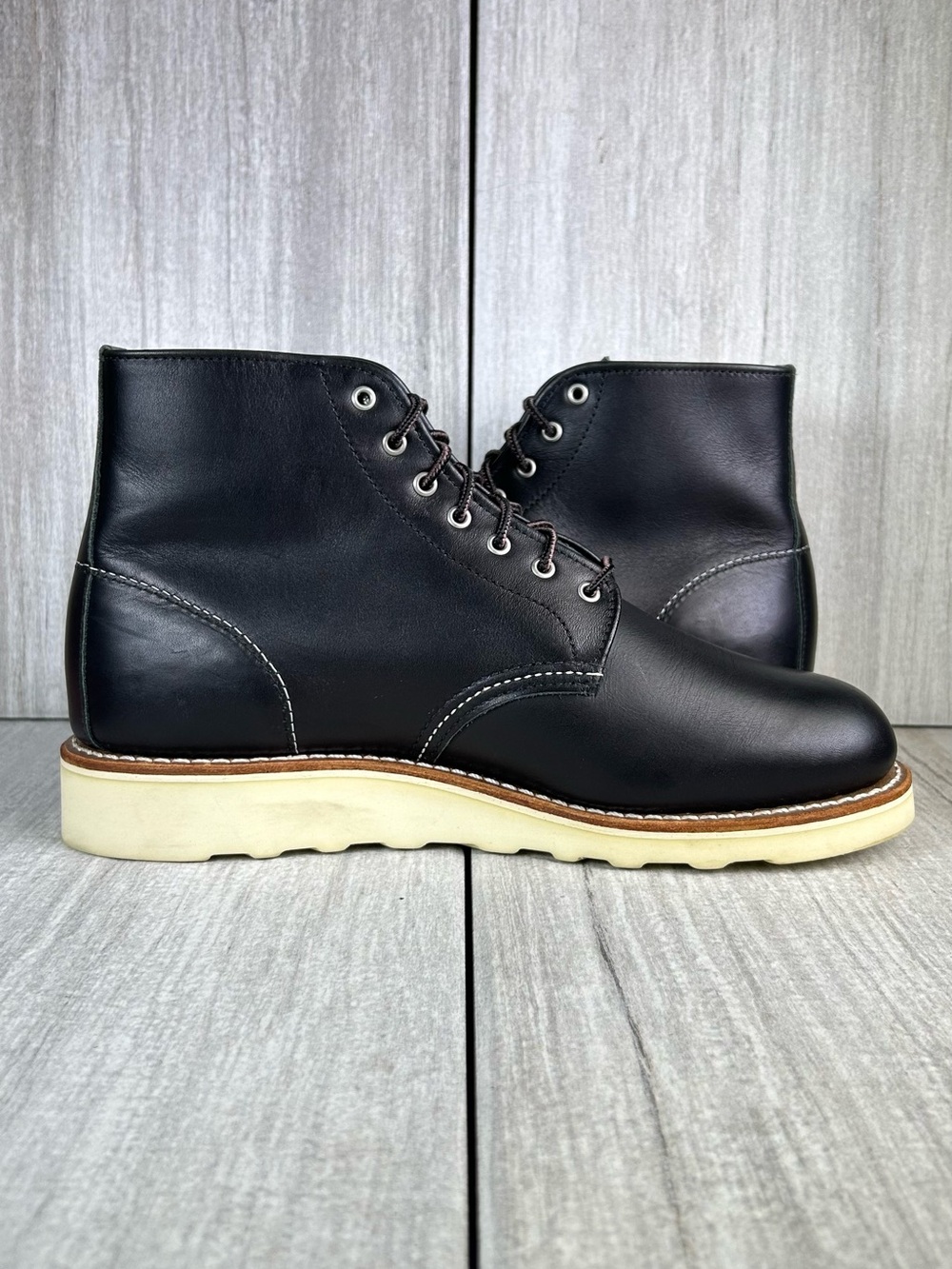 Red Wing 6-INCH ROUND toe boots - Picture 3 of 11